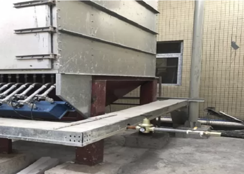 ultimo caso aziendale circa Cliente vietnamita implementa una linea di produzione di galvanizzazione a caldo completamente automatica e ecologica